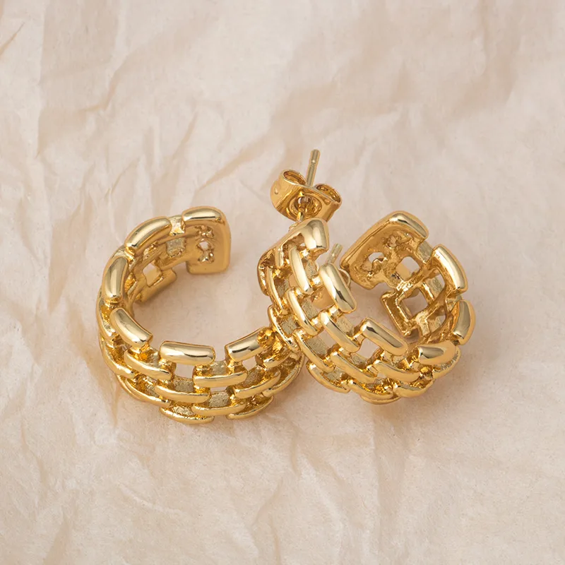 Boucles d’oreille C